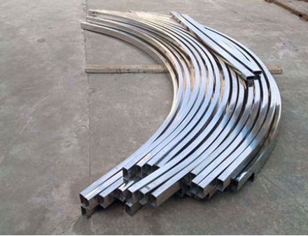 长春铝型材拉弯加工：精雕铝艺​