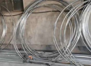 长春拉弯加工厂：精塑型材弧形质感